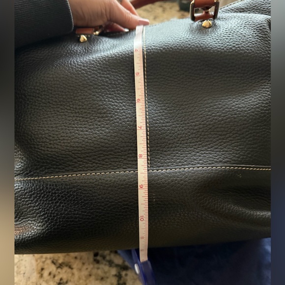 Dooney & Bourke Black Pebbled Leather Purse - Picture 10 of 16